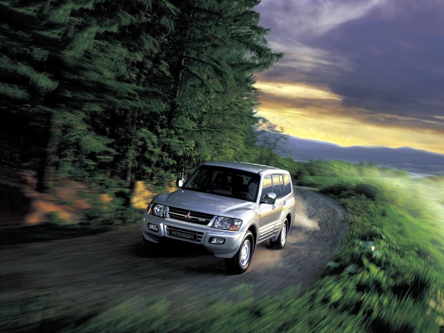  Mitsubishi Pajero 5-Door III 1999 года  (фото 5 из 23)